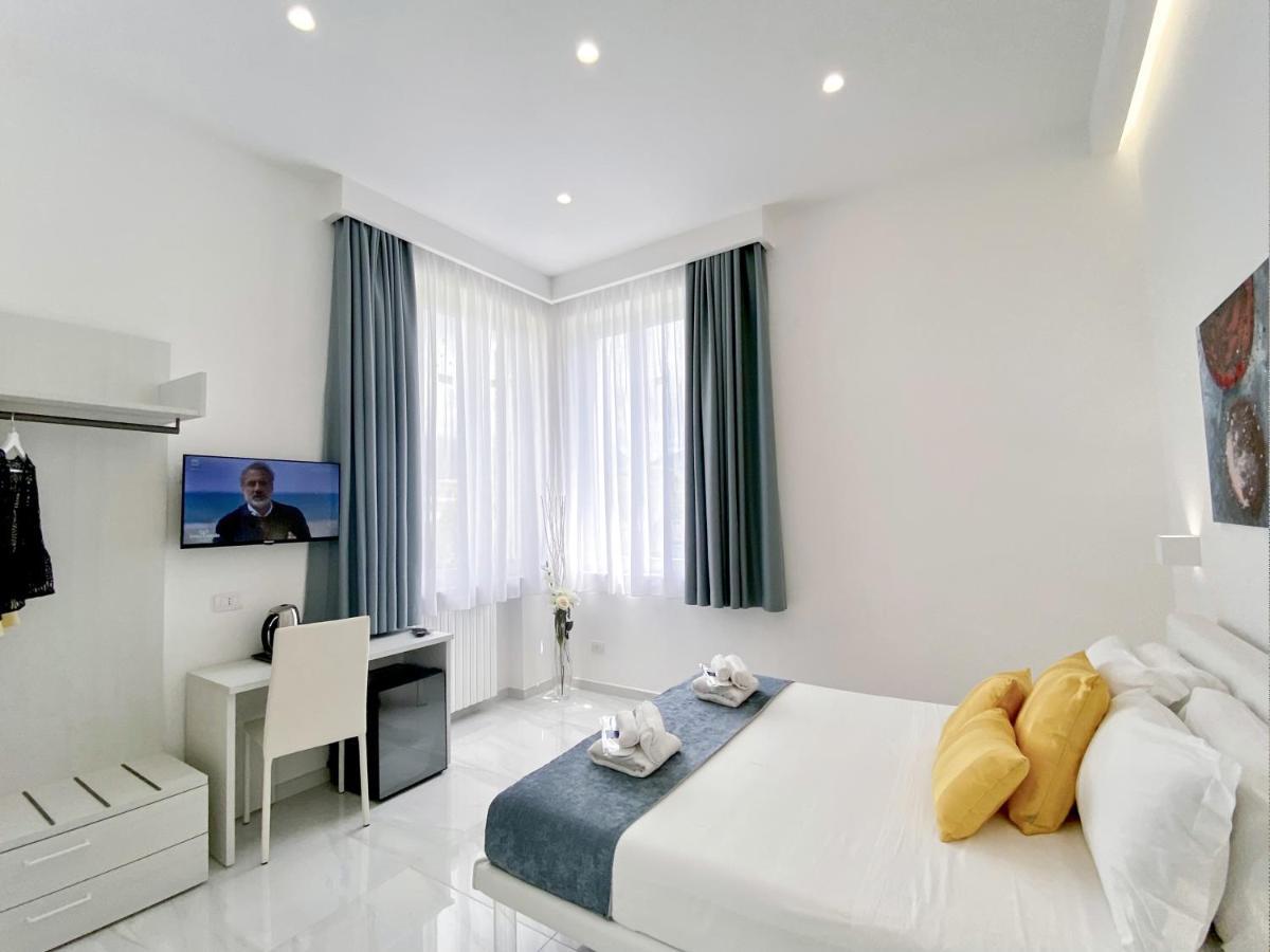 Villa Gabriella - Rooms & Breakfast 상트아그넬로 외부 사진