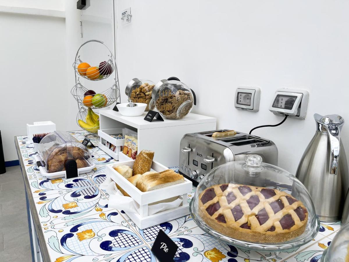 Villa Gabriella - Rooms & Breakfast 상트아그넬로 외부 사진