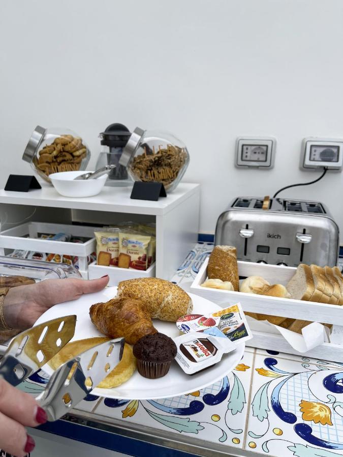 Villa Gabriella - Rooms & Breakfast 상트아그넬로 외부 사진
